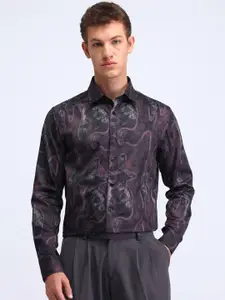 Flying Machine Men Manhattan Spread Collar Abstract Printed Cotton Slim Fit Casual Shirt