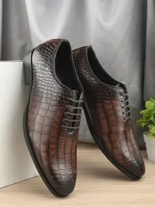 House of Pataudi Men Textured Formal Lace Up Oxfords