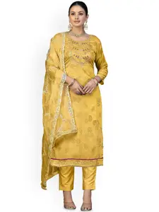 Maroosh Floral Printed Unstitched Dress Material