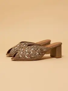 ERIDANI Nur Embroidered Heels