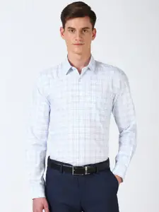 Peter England Men Spread Collar Tartan Checked Cotton Slim Fit Casual Shirt