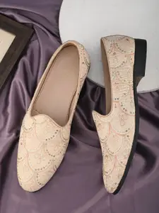 House of Pataudi Men Casual Slip On Lightweight Mojaris