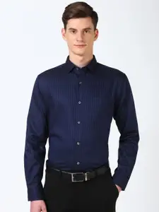 Peter England Elite Men Spread Collar Vertical Striped Cotton Formal Shirt