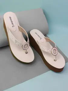 DressBerry Women Western - Embellished Textured Open Toe Flats