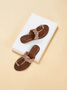 Forever Glam by Pantaloons Women Ethnic One Toe Flats