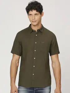 Pepe Jeans Men Spread Collar Solid Linen Casual Shirt