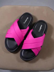 DressBerry Women Slip-On Flip Flops