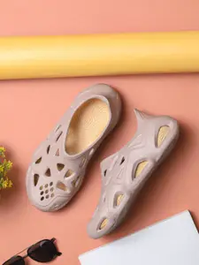 HRX by Hrithik Roshan Men Croslite Clogs