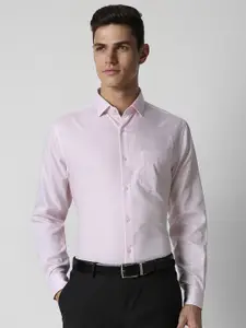 Peter England Elite Men Spread Collar Textured Cotton Formal Shirt