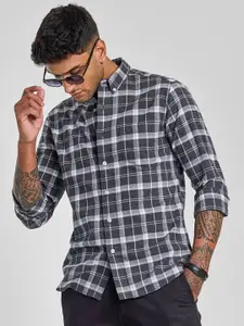 Snitch Men Smart Button-Down Collar Tartan Checked Cotton Casual Shirt