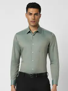Van Heusen Men Spread Collar Textured Cotton Slim Fit Formal Shirt
