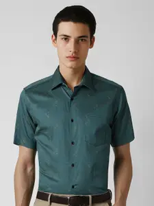 Van Heusen Men Spread Collar Floral Printed Cotton Slim Fit Formal Shirt