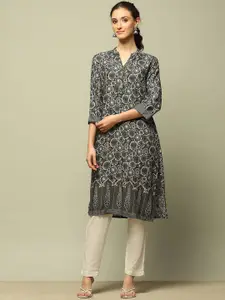 Rangriti Geometric Printed Mandarin Collar Three Quarter Sleeves Straight Kurta