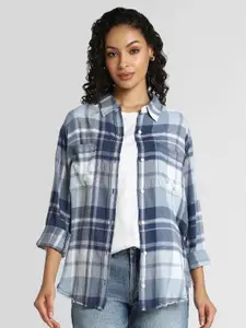 AMERICAN EAGLE OUTFITTERS Women Spread Collar Tartan Checked Cotton Casual Shirt