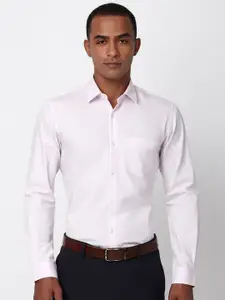 Peter England Men Spread Collar Solid Cotton Slim Fit Casual Shirt