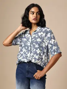 Chemistry Women Spread Collar Floral Printed Casual Shirt