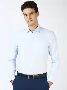 Peter England Men Spread Collar Textured Cotton Casual Shirt