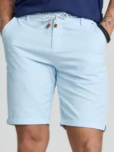 Snitch Men Mid Rise Above Knee Shorts