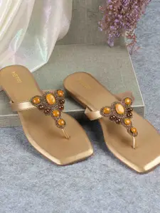 Metro Women Textured T-Strap Flats