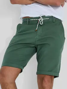 Snitch Men Mid-Rise Linen Regular Fit Shorts