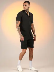 Campus Sutra Short Sleeves Shirt & Shorts