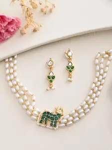 DASTOOR Gold-Plated Kundan-Studded & Beaded Necklace & Earrings