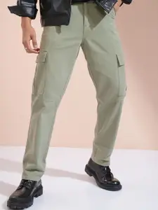 HIGHLANDER Men Cotton Mid-Rise Straight Fit Cargos Trousers