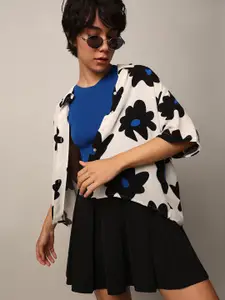 ONLY Women Cutaway Collar Floral Printed Oversized Casual Shirt