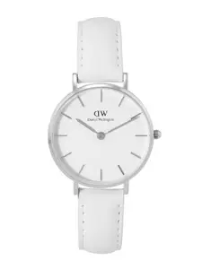 Daniel Wellington Women Dial & Leather Straps Analogue Watch DW00100250K