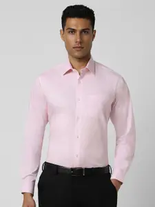 Van Heusen Men Spread Collar Solid Cotton Slim Fit Formal Shirt