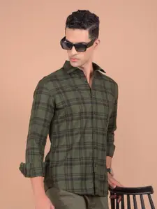 Crimsoune Club Men Smart Spread Collar Tartan Checked Cotton Slim Fit Casual Shirt