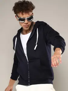 Campus Sutra Men Cotton Hooded Sweatshirt