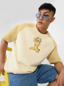 The Souled Store Men Garfield Graphic Printed Round Neck Cotton Oversized T-shirt