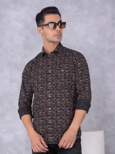 Crimsoune Club Men Smart Spread Collar Abstract Printed Cotton Slim Fit Casual Shirt