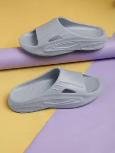 The Roadster Lifestyle Co Men Croslite Sliders