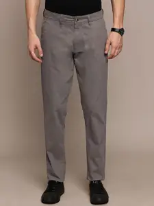 Nautica Men Smart Slim Fit Solid Casual Cotton Chinos Trousers