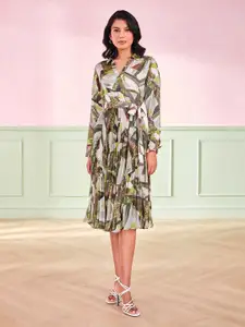 AND Women Shirt Collar V Neck Floral Print A-Line Dress