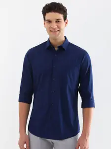 Allen Solly Men Spread Collar Tartan Checked Cotton Slim Fit Casual Shirt