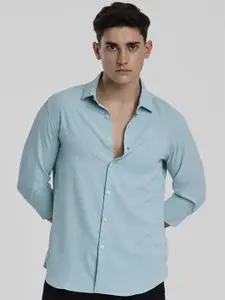 Snitch Men Smart Spread Collar Textured Casual Shirt