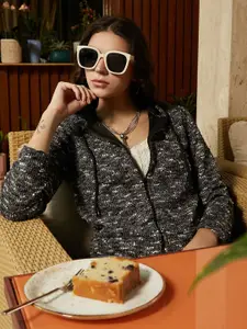 Campus Sutra Women Hooded Cotton Sweatshirt