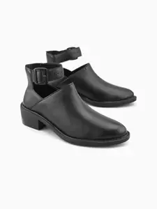 The Roadster Lifestyle Co Women Buckled Block Heeled Regular Boots