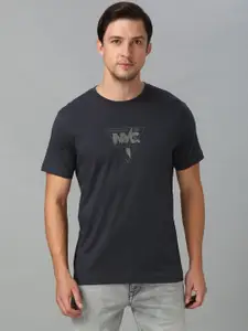 Van Heusen Innerwear Men Typography Printed Round Neck Cotton T-shirt