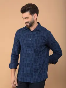 Crimsoune Club Men Classic Spread Collar Checked Cotton Slim Fit Casual Shirt