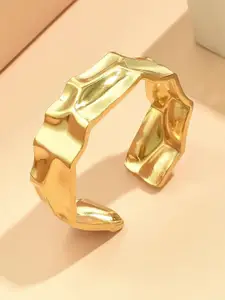 MYKI Dollish Stainless Steel Gold-Plated Finger Ring