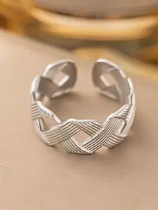 MYKI Silver-Plated Stainless Steel Aesthetical Finger Ring