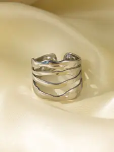 MYKI Silver-Plated Stainless Steel Flashy Finger Ring