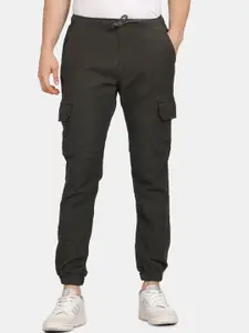 t-base Men Mid-Rise Regular Fit Joggers Trousers