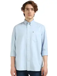 Tommy Hilfiger Men Button-Down Collar Solid Cotton Casual Shirt