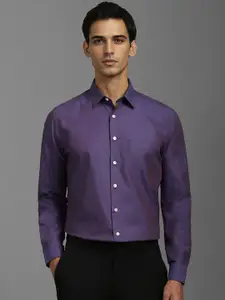 Louis Philippe Men Spread Collar Textured Cotton Slim Fit Formal Shirt