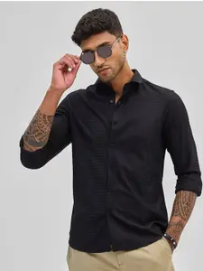 Snitch Men Smart Spread Collar Textured Casual Shirt